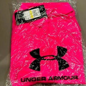 Under armor new in bag with tags women’s hot pink golf polo